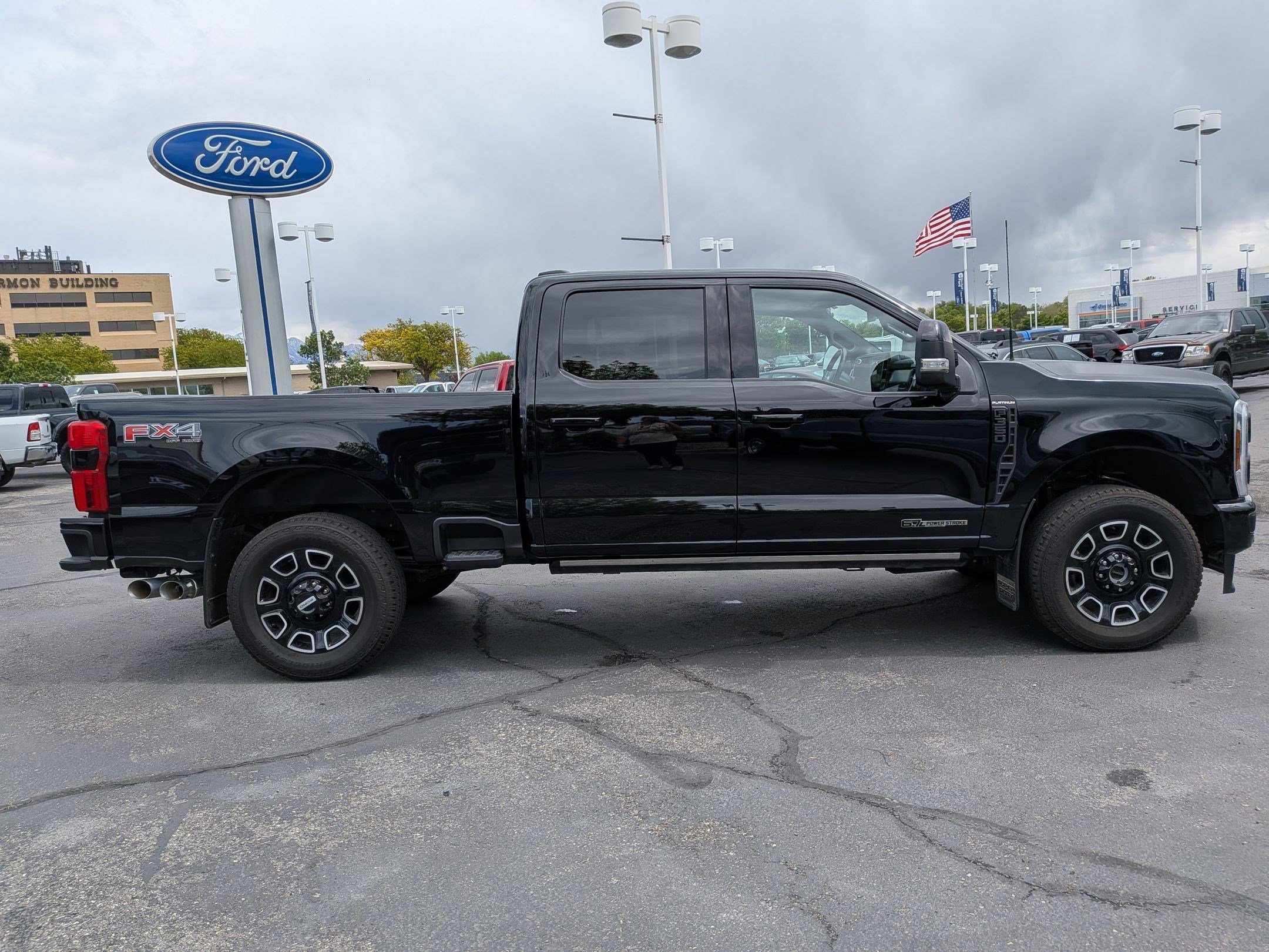 Certified 2025 Ford F350 Platinum AWD/4WD image 2