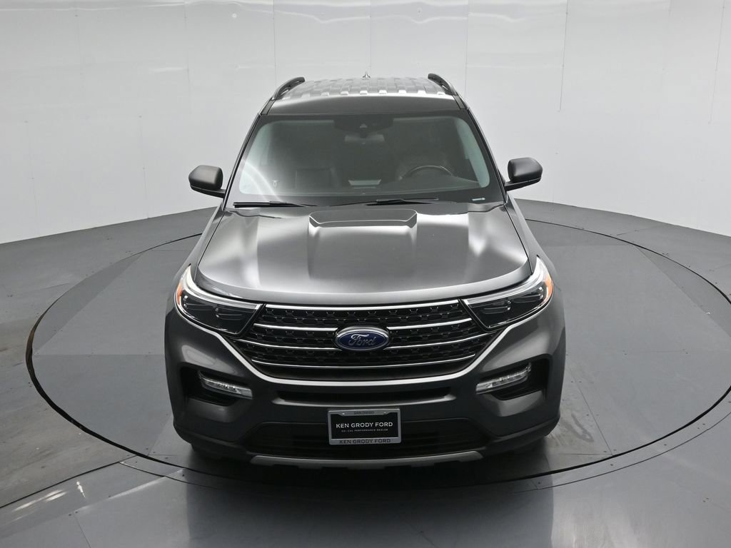 Certified 2020 Ford Explorer XLT w/ Equipment Group 202A image 39