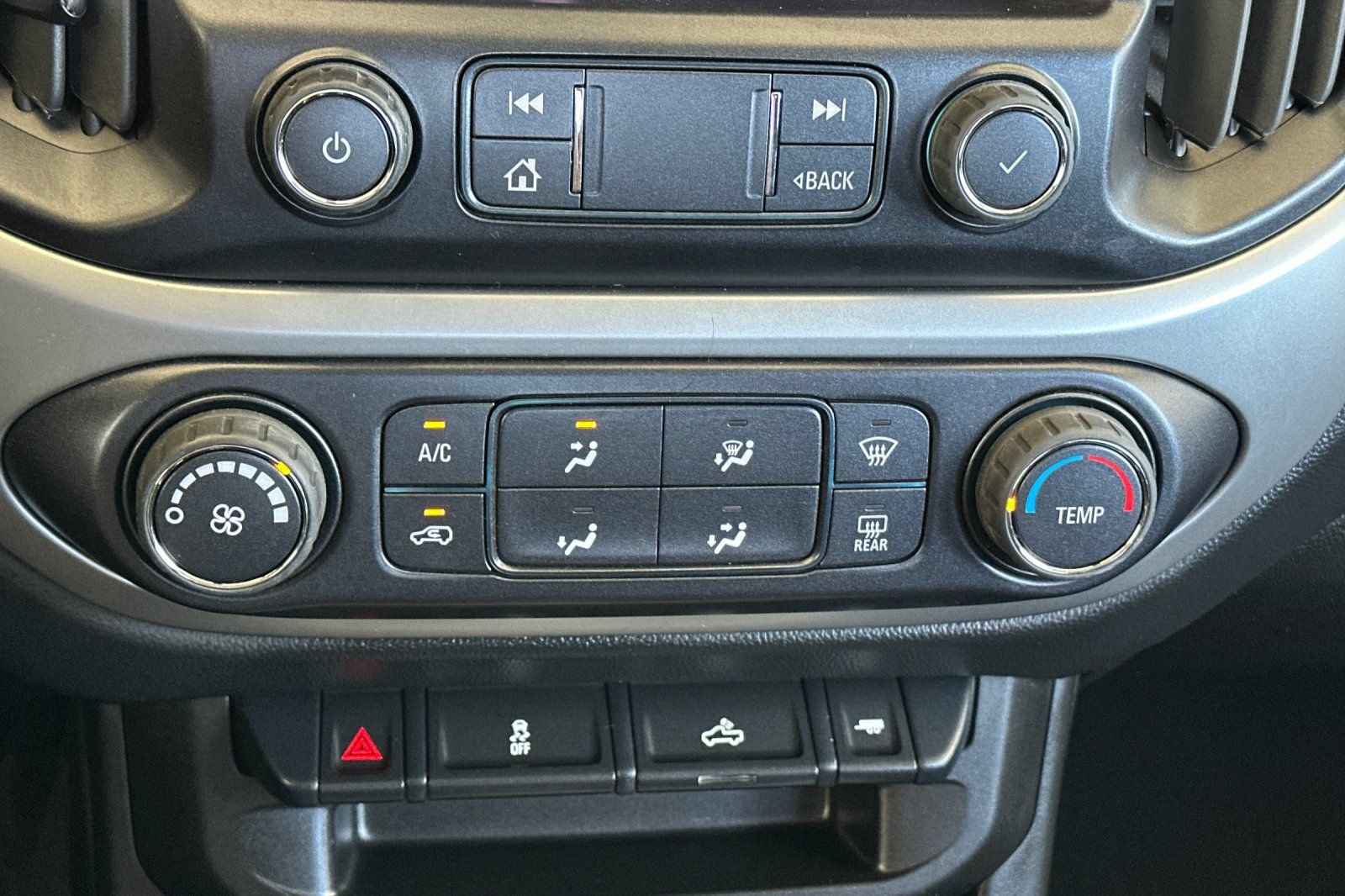 Used 2022 Chevrolet Colorado LT w/ LT Convenience Package RWD image 21