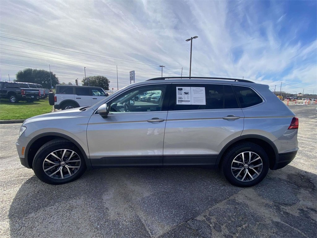 Used 2019 Volkswagen Tiguan SE image 2