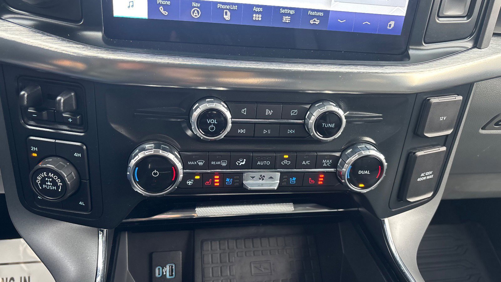 Certified 2022 Ford F150 Lariat w/ Equipment Group 502A High image 48