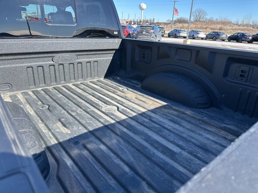 Certified 2025 Ford F250 Platinum image 12