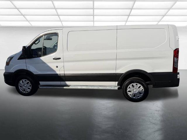 Certified 2025 Ford Transit 250 Low Roof w/ Exterior Upgrade Package RWD image 9