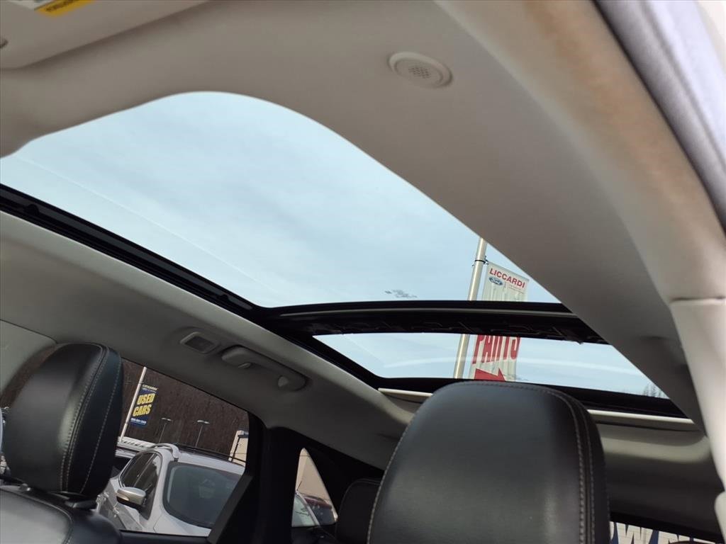 Certified 2022 Ford Escape Titanium w/ Titanium Elite Package image 17