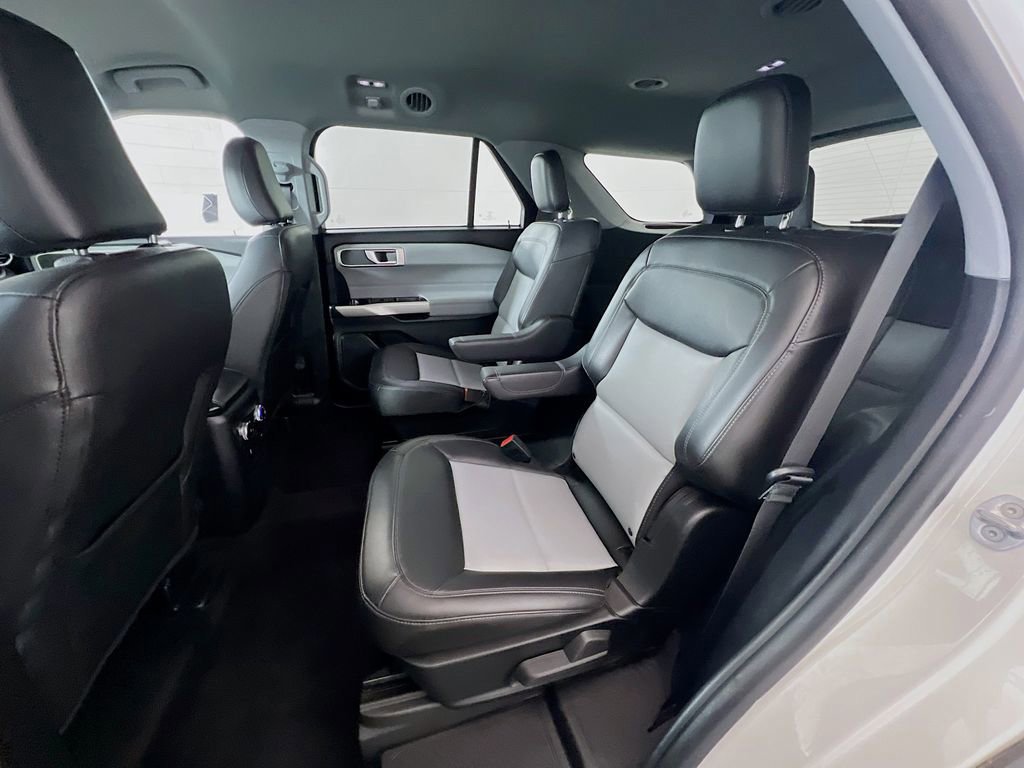 Certified 2023 Ford Explorer XLT w/ Equipment Group 202A AWD/4WD image 26