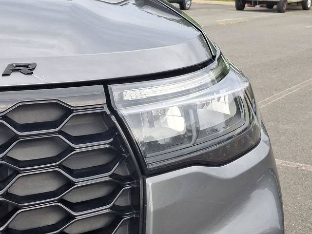 Certified 2025 Ford Explorer ST-Line AWD/4WD image 31