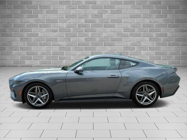 Certified 2025 Ford Mustang GT Premium RWD image 2