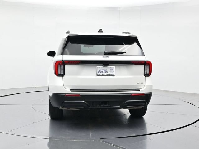 Certified 2025 Ford Explorer ST-Line AWD/4WD image 8