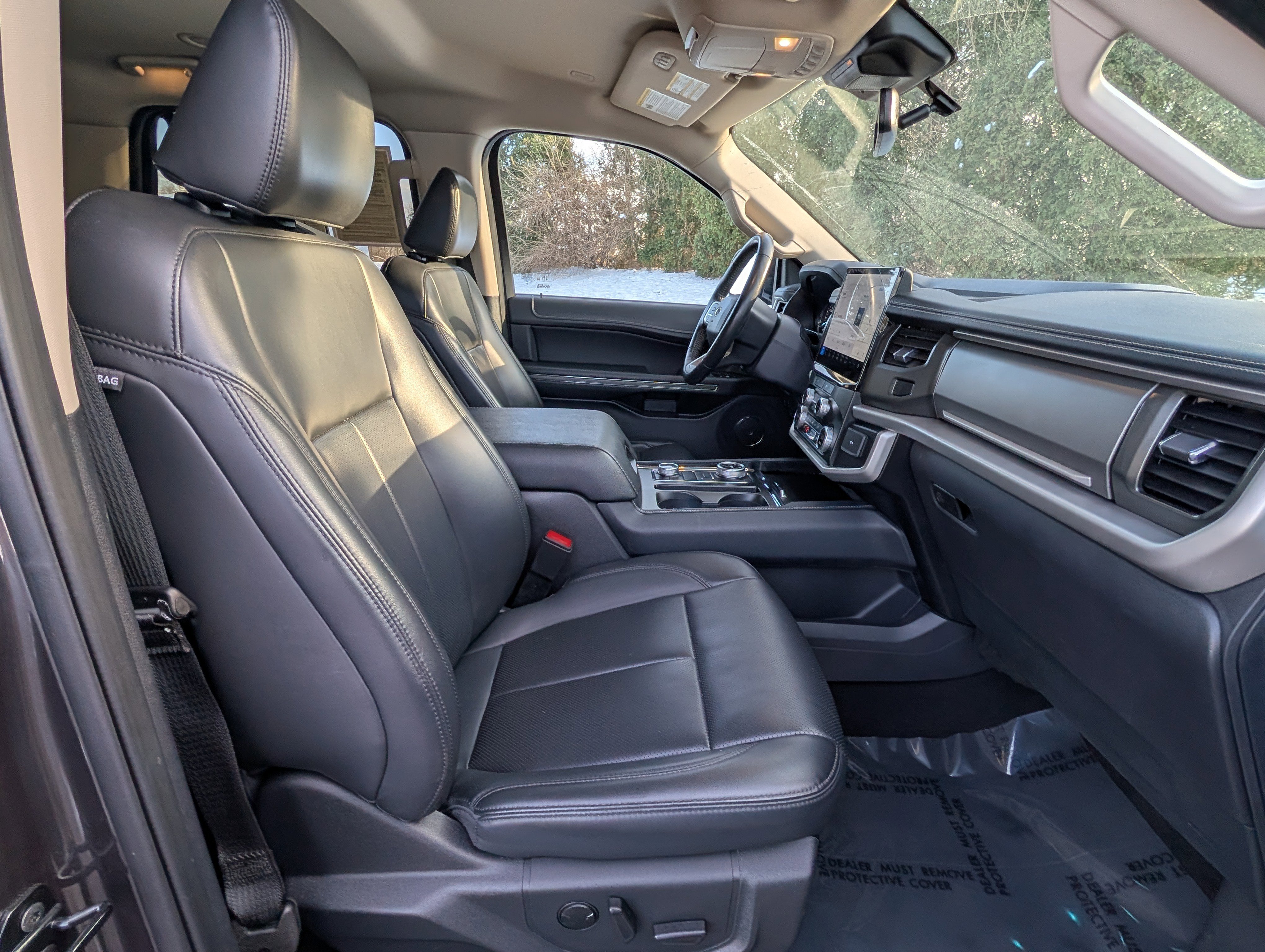 Certified 2024 Ford Expedition XLT image 12