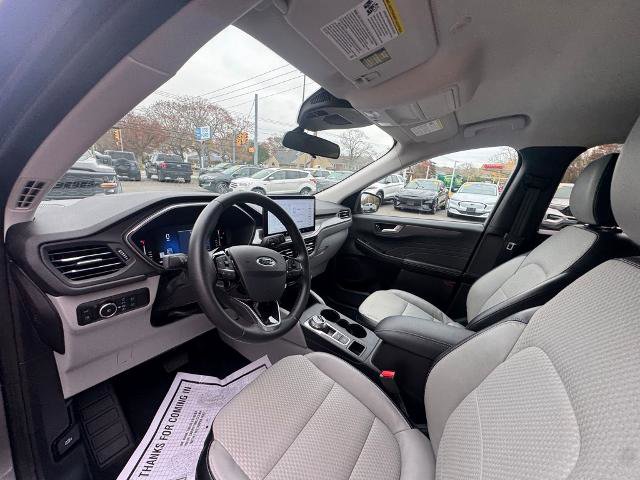 Certified 2023 Ford Escape SE w/ Class II Trailer Tow Package image 20