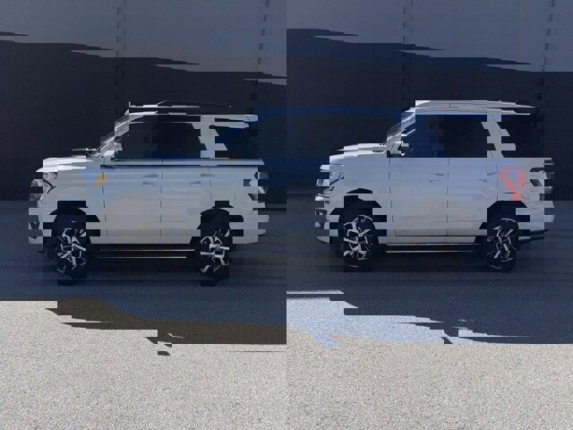 Certified 2020 Ford Expedition XLT w/ Equipment Group 202A