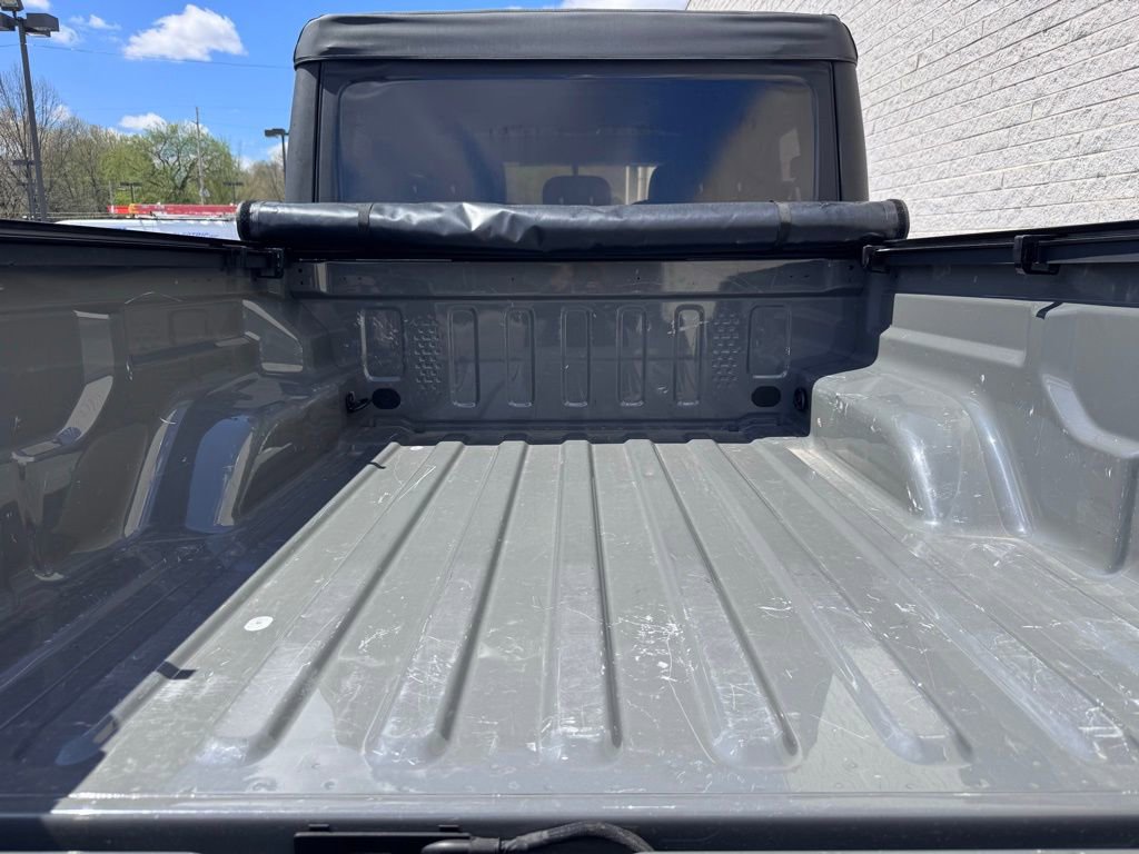 Used 2020 Jeep Gladiator Sport w/ Quick Order Package 24S AWD/4WD image 40