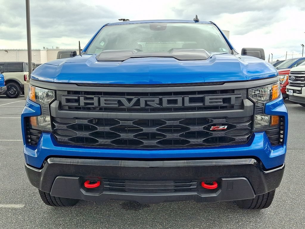 Used 2022 Chevrolet Silverado 1500 Custom Trail Boss AWD/4WD image 2