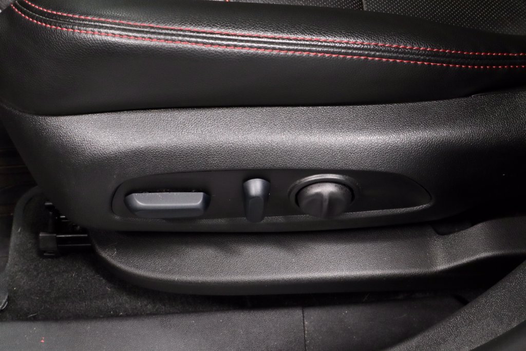 Used 2024 Chevrolet Equinox RS w/ RS Leather Package FWD image 24