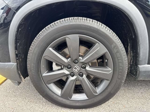 Used 2023 Honda Pilot Sport image 9