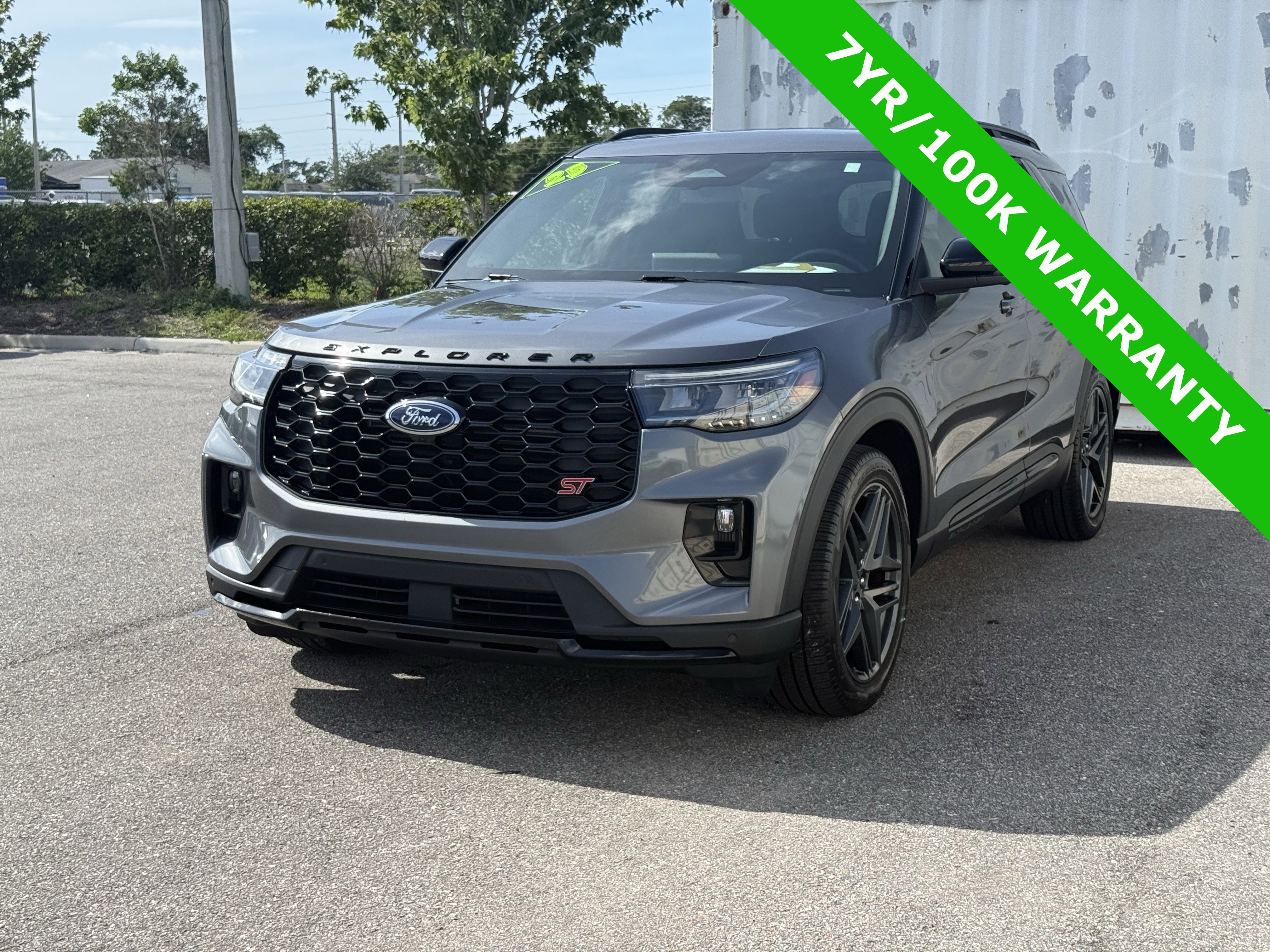 Certified 2025 Ford Explorer ST AWD/4WD image 7