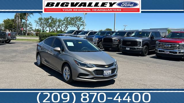 Used 2018 Chevrolet Cruze LT w/ Convenience Package FWD image 1