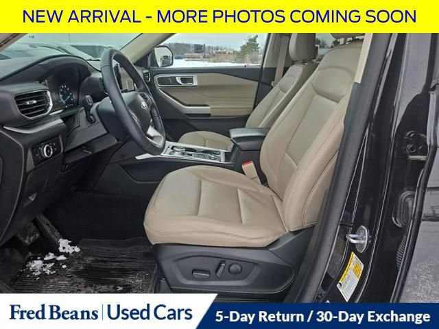 Certified 2023 Ford Explorer XLT w/ Equipment Group 202A image 9