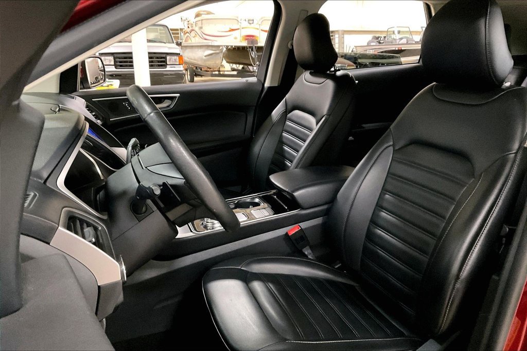 Certified 2019 Ford Edge SEL w/ Equipment Group 201A AWD/4WD image 23