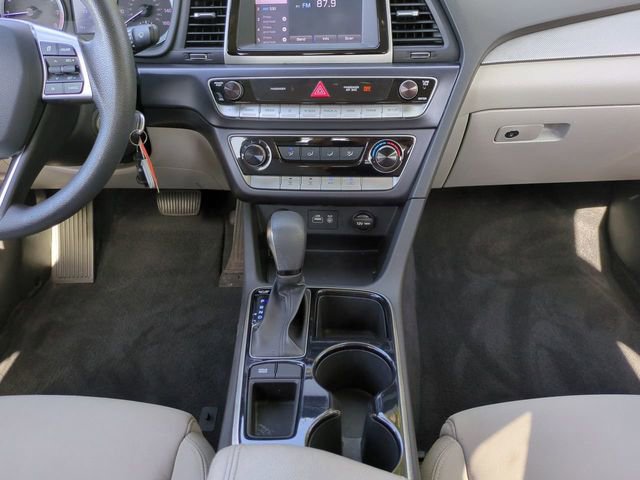 Used 2019 Hyundai Sonata SE w/ Winter Weather Package FWD image 19