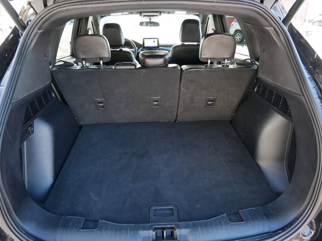 Certified 2024 Ford Escape ST-Line image 10