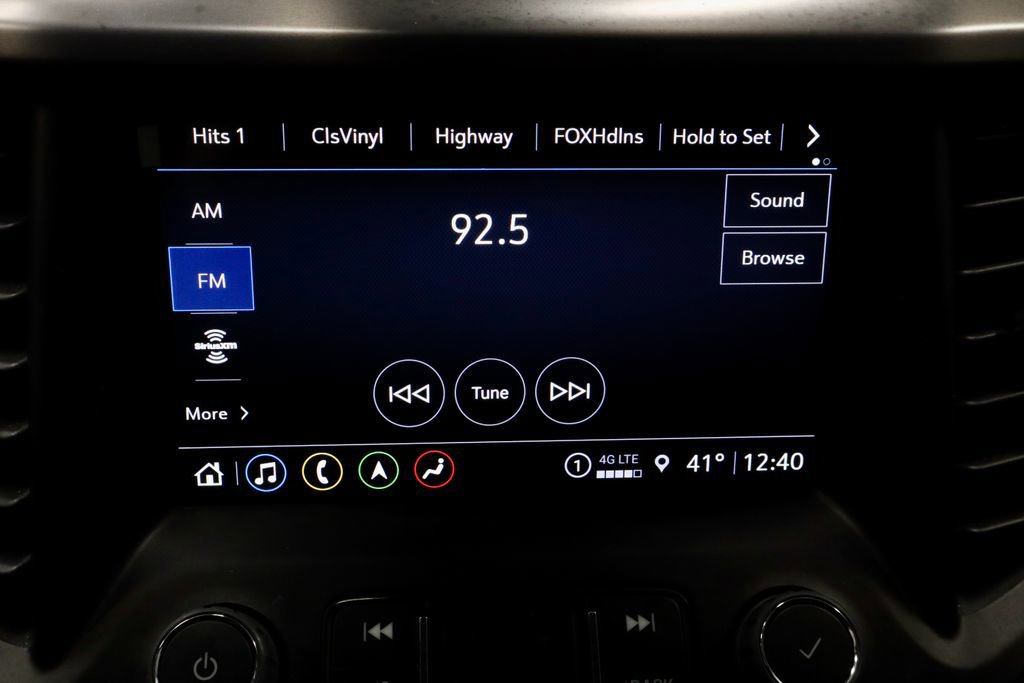 Used 2023 GMC Acadia AT4 image 3