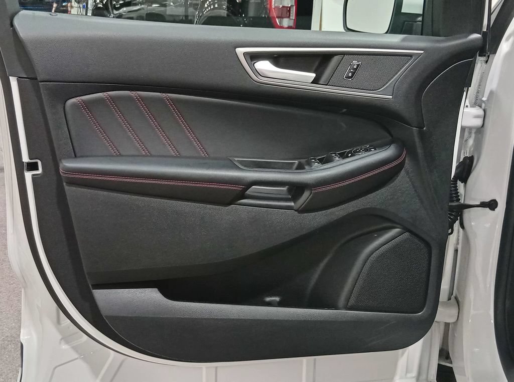 Certified 2023 Ford Edge SEL AWD/4WD image 18