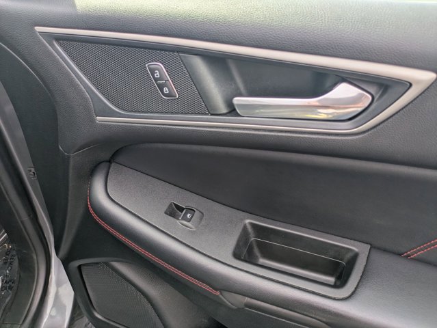 Certified 2022 Ford Edge ST-Line image 33