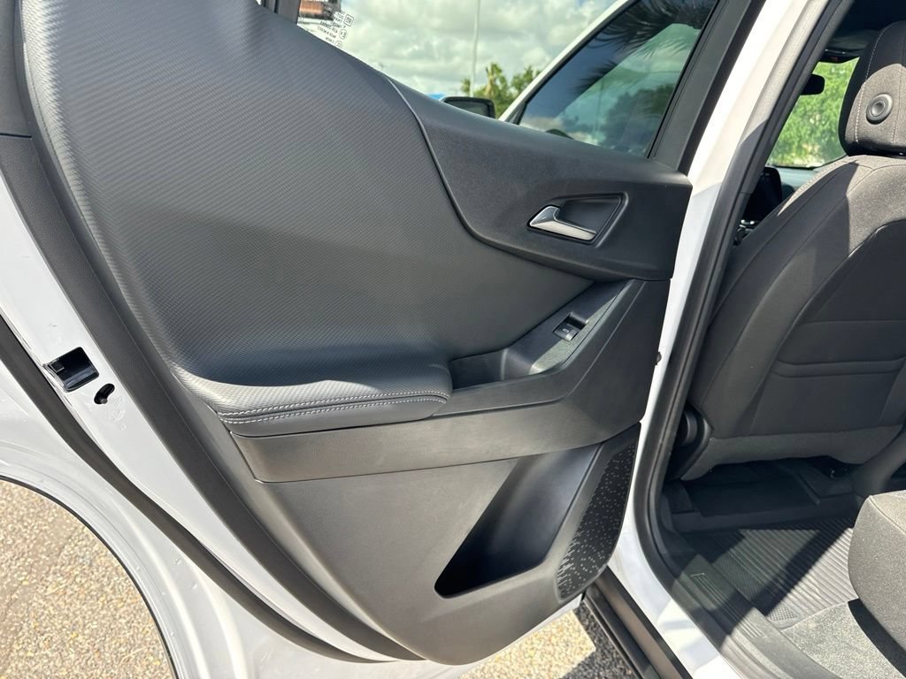 Used 2026 Chevrolet Equinox LT w/ LPO, Floor Liner Package FWD image 20