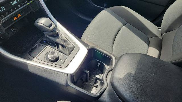 Used 2025 Toyota RAV4 XLE AWD/4WD image 14