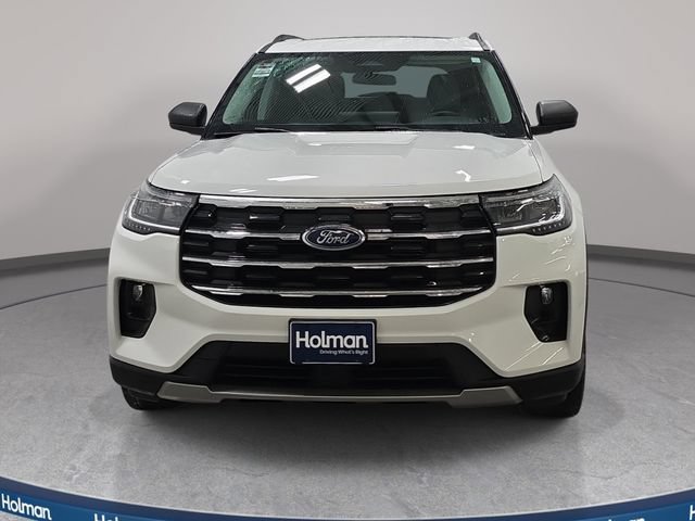 Certified 2025 Ford Explorer Active w/ Active Comfort Package AWD/4WD image 3