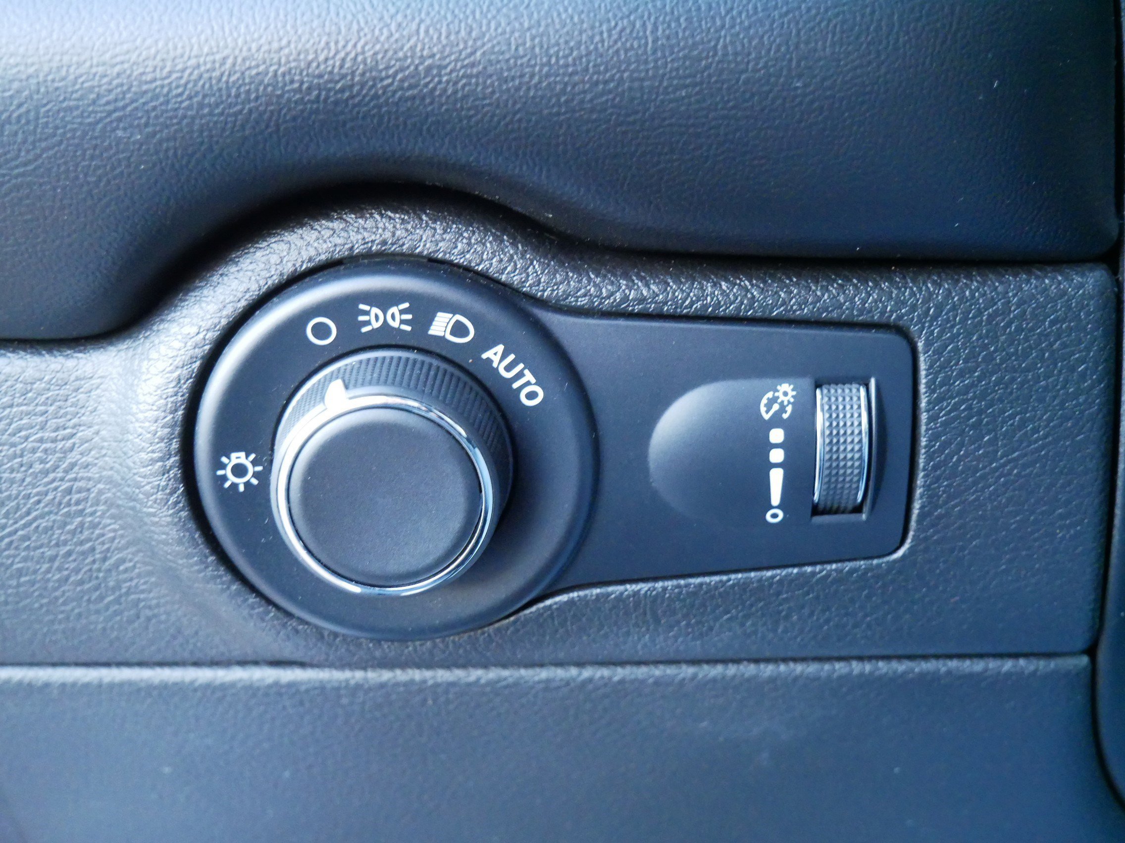 Used 2024 Dodge Durango GT image 26