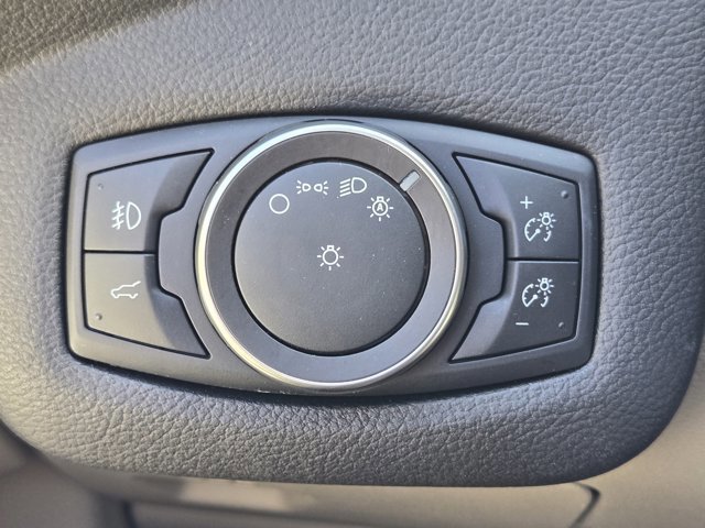 Certified 2017 Ford Escape SE w/ Equipment Group 201A image 20