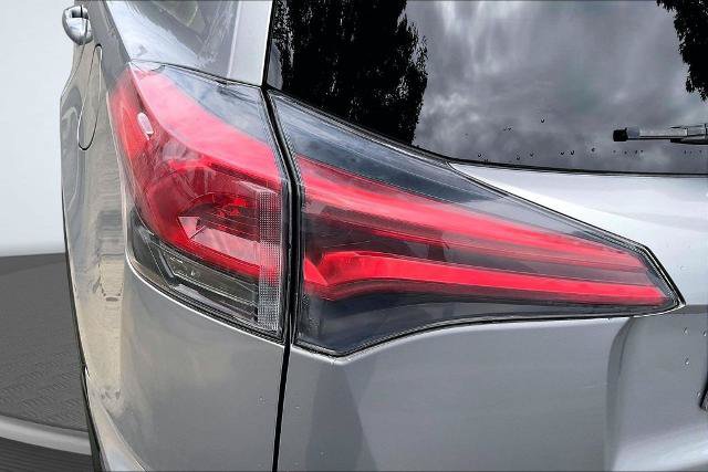 Used 2018 Toyota RAV4 XLE w/ Convenience Package AWD/4WD image 30