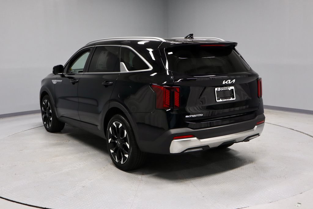 Used 2025 Kia Sorento SX FWD image 10