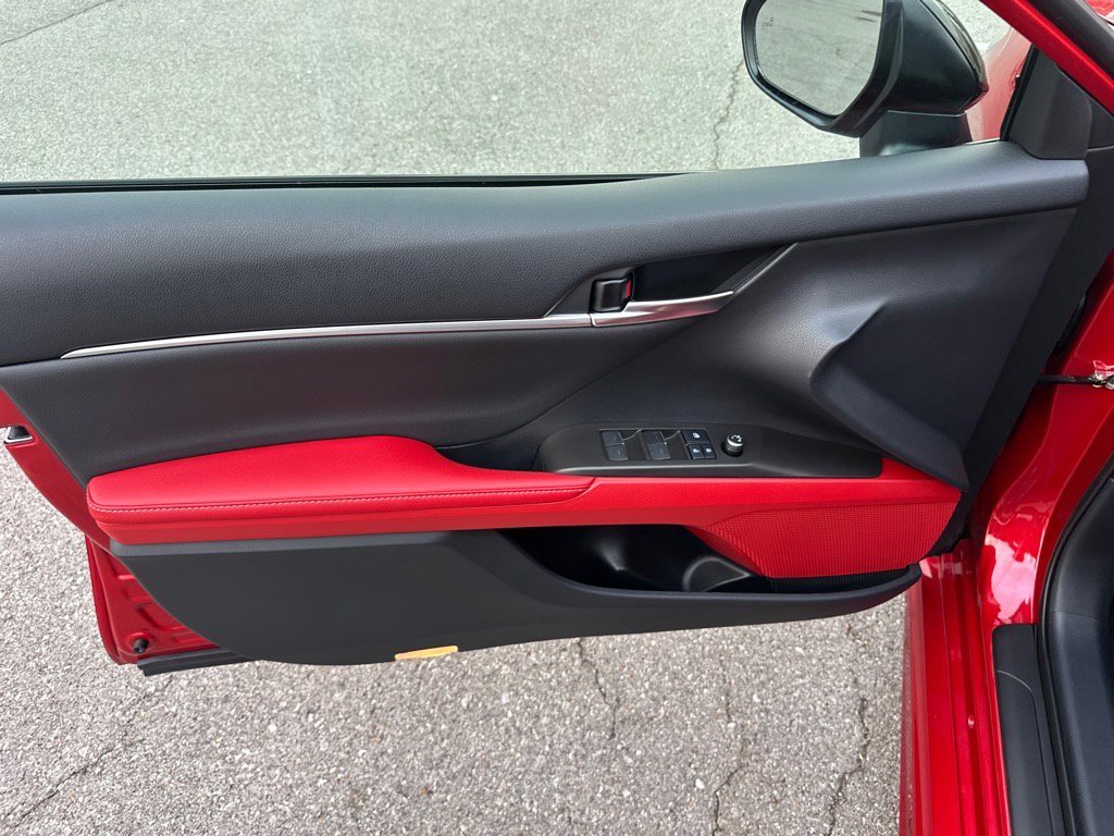 Used 2021 Toyota Camry XSE image 14