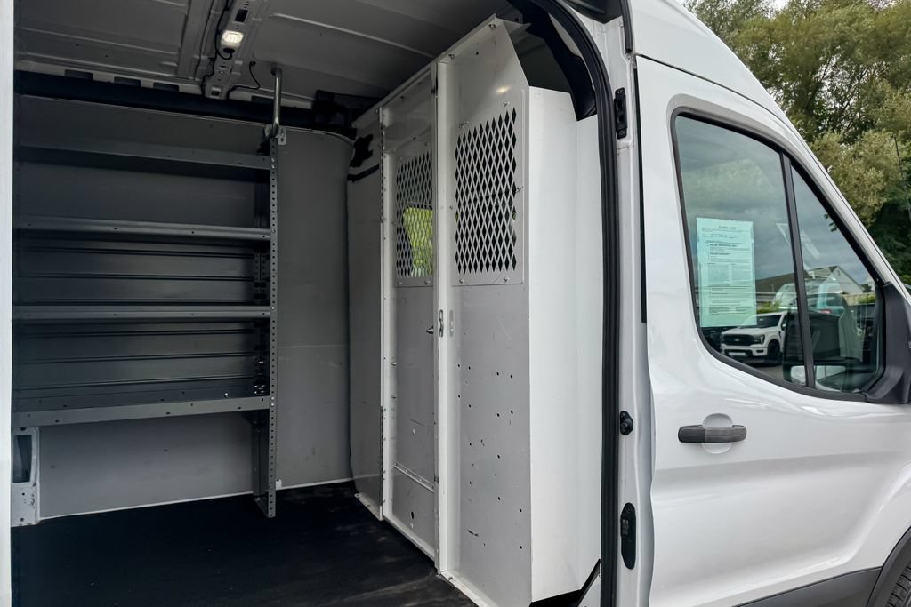 Certified 2023 Ford Transit 250 Medium Roof RWD image 14