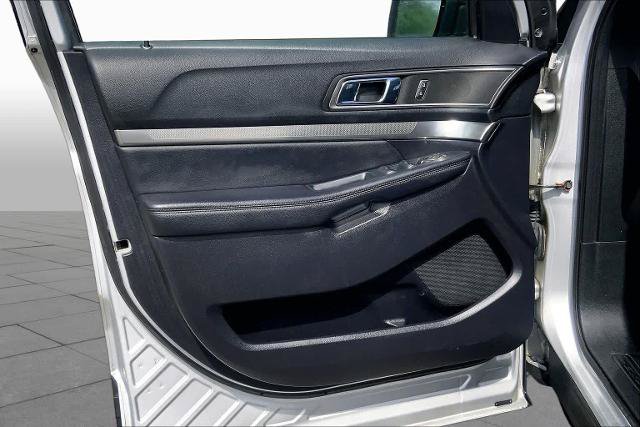 Certified 2019 Ford Explorer XLT w/ Equipment Group 202A AWD/4WD image 22