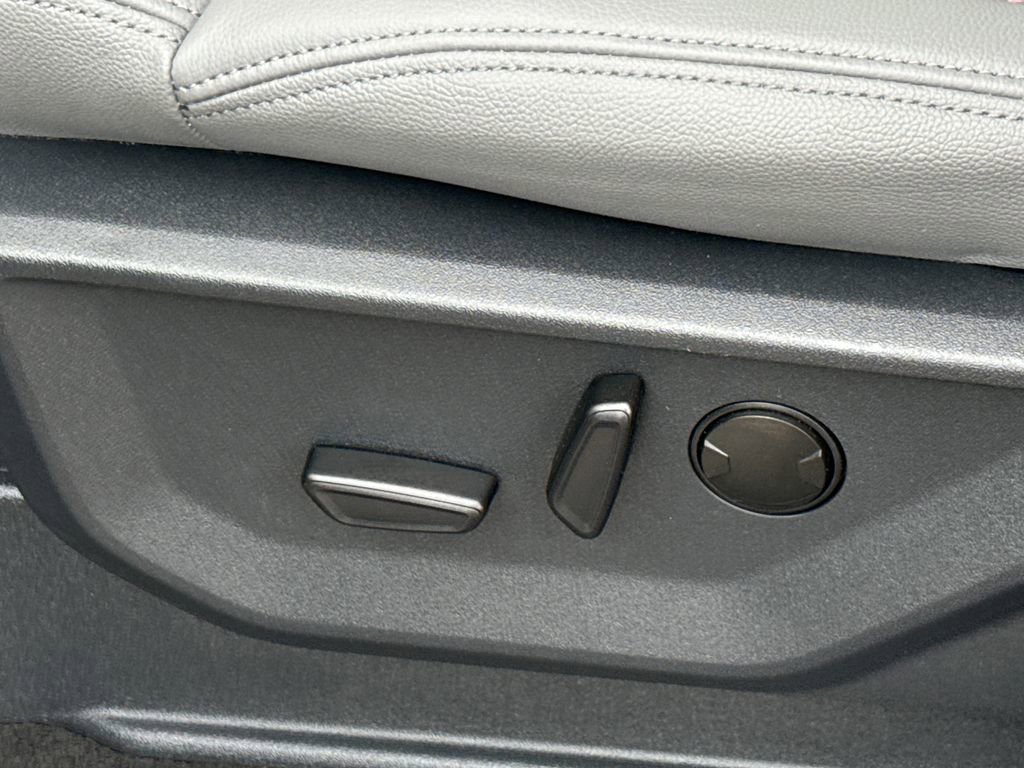 Certified 2025 Ford Expedition Max Active image 24