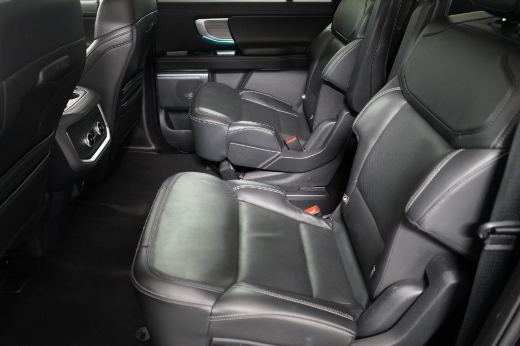 Certified 2025 Ford Expedition Max Platinum AWD/4WD image 21