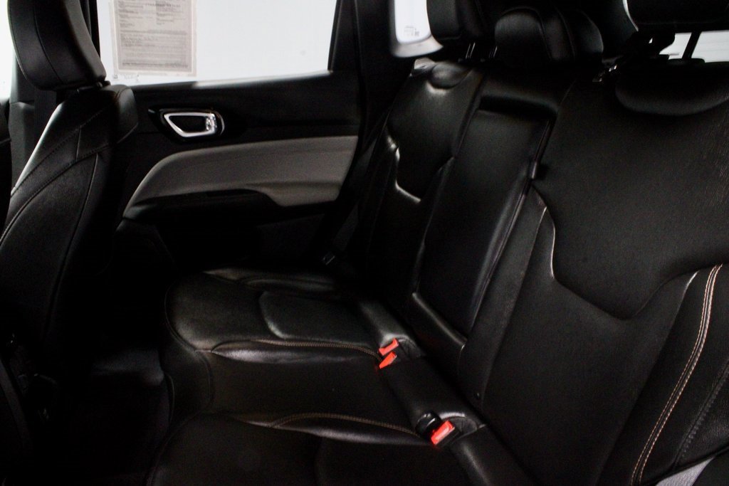 Used 2024 Jeep Compass Limited image 21