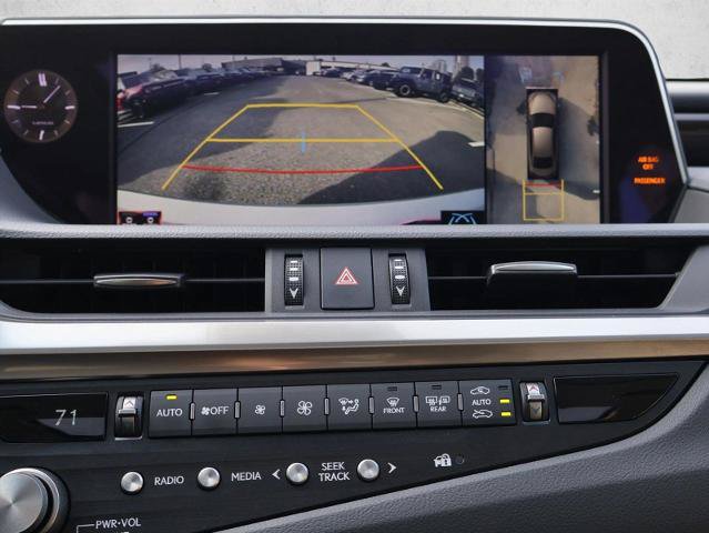 Used 2021 Lexus ES 300h w/ Luxury Package FWD image 18