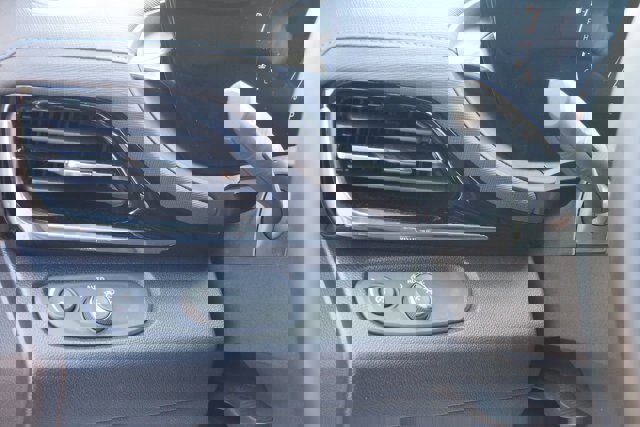 Used 2025 Buick Envista Sport Touring w/ Convenience I Package FWD image 21