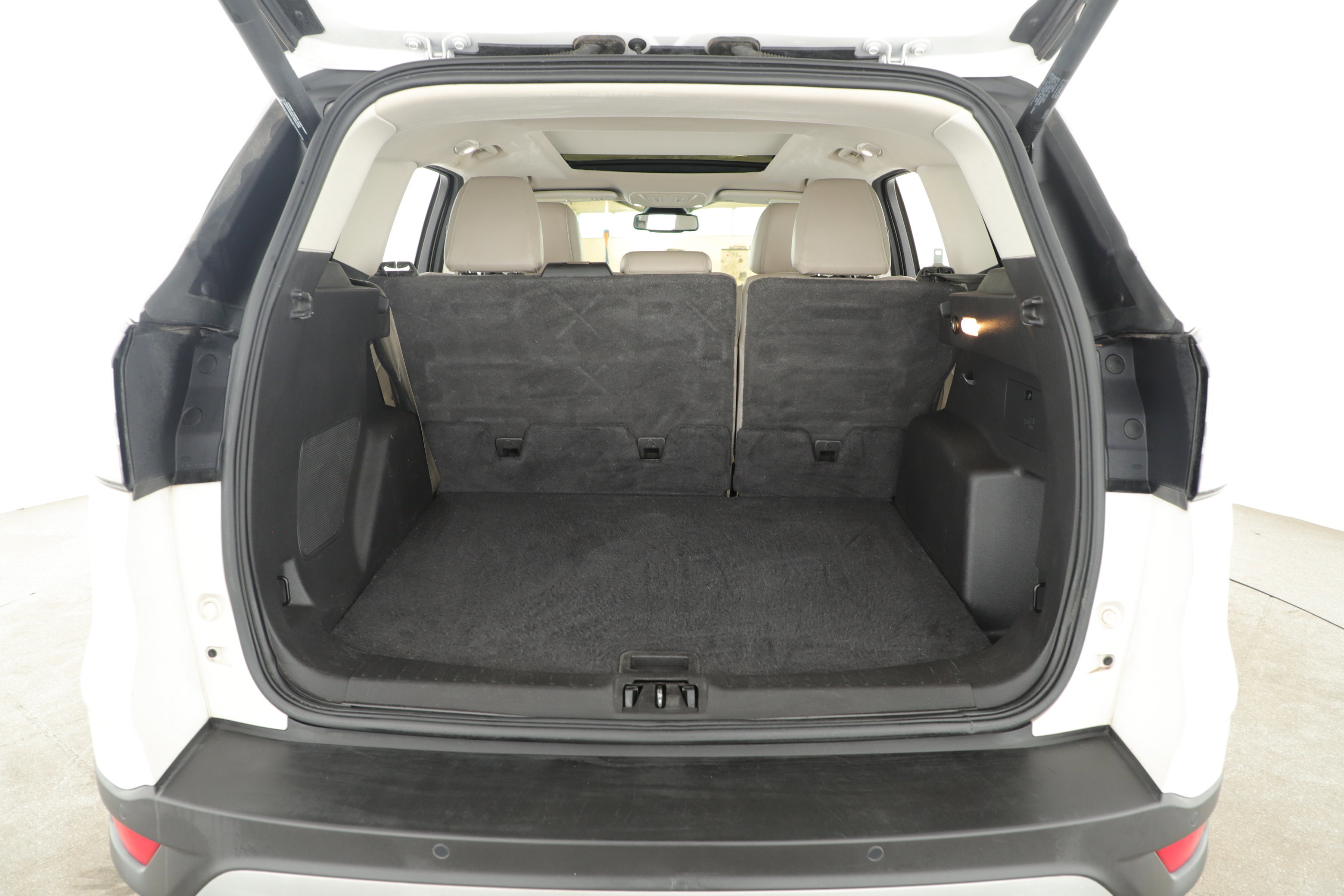 Certified 2017 Ford Escape Titanium w/ Equipment Group 301A image 5