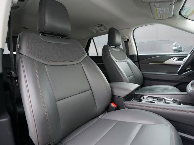 Certified 2025 Ford Explorer Active w/ Active Comfort Package AWD/4WD image 25