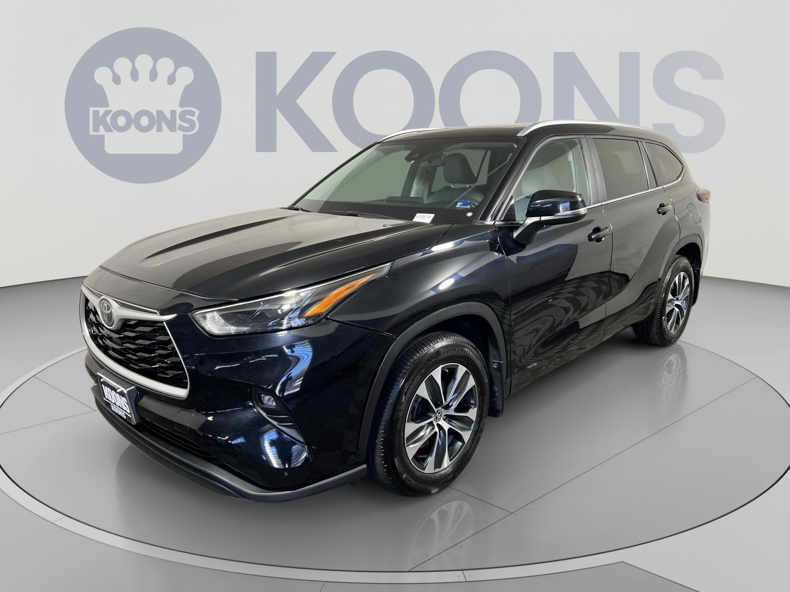 Used 2024 Toyota Highlander XLE