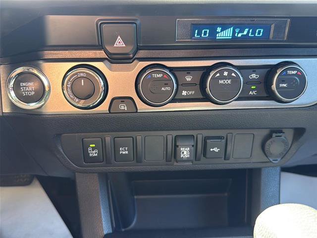 Used 2023 Toyota Tacoma SR5 w/ Technology Package AWD/4WD image 16