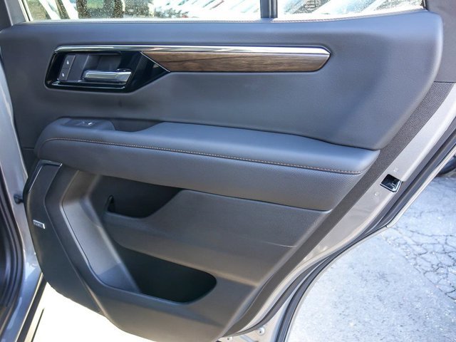 Used 2026 Chevrolet Tahoe High Country w/ Sun And Tow Package AWD/4WD image 31