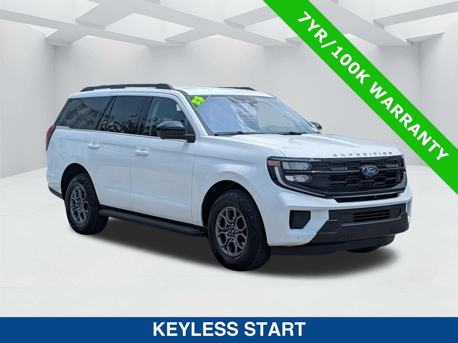 Certified 2025 Ford Expedition Active RWD image 3