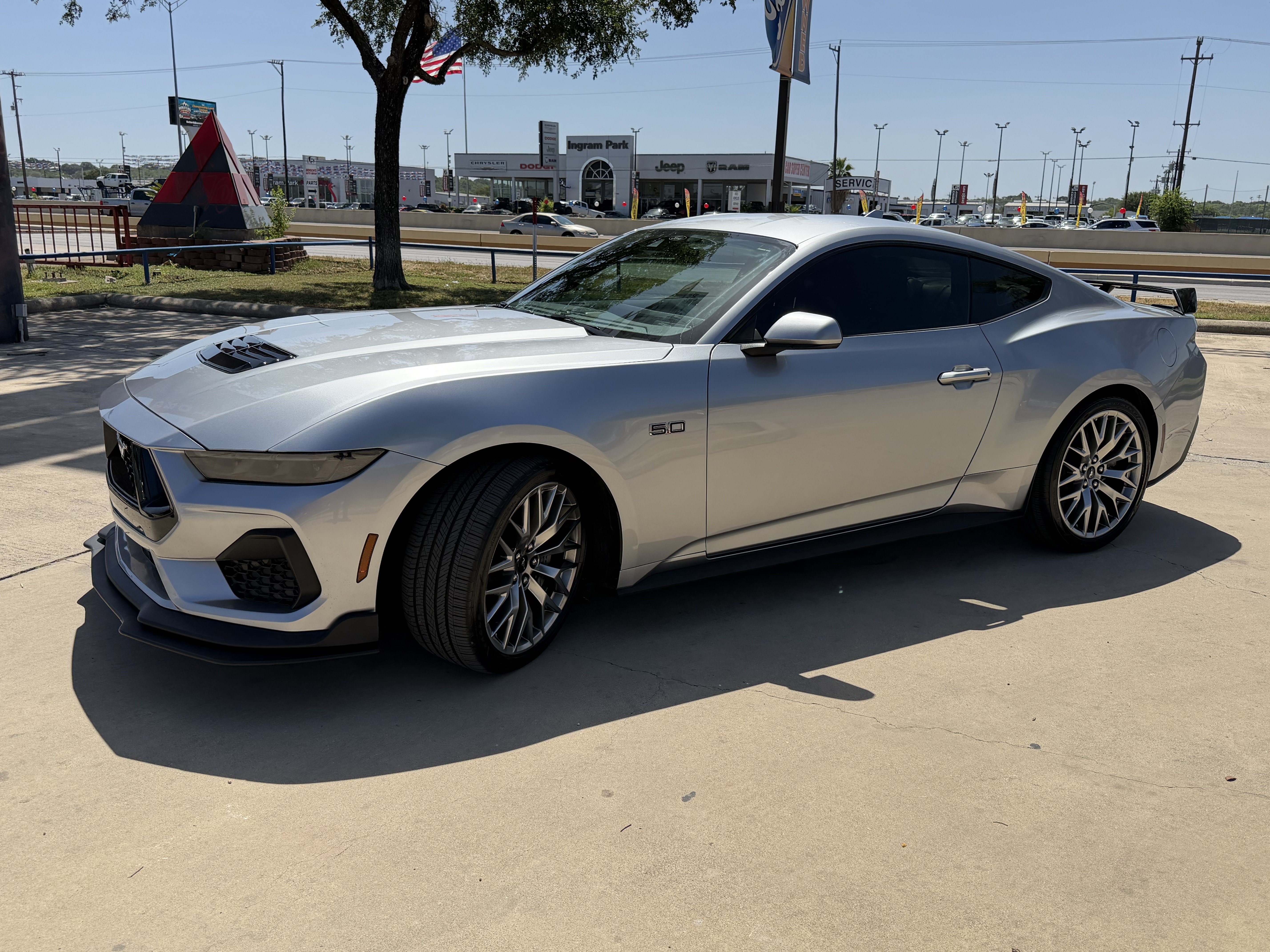 Certified 2025 Ford Mustang GT Premium RWD image 9